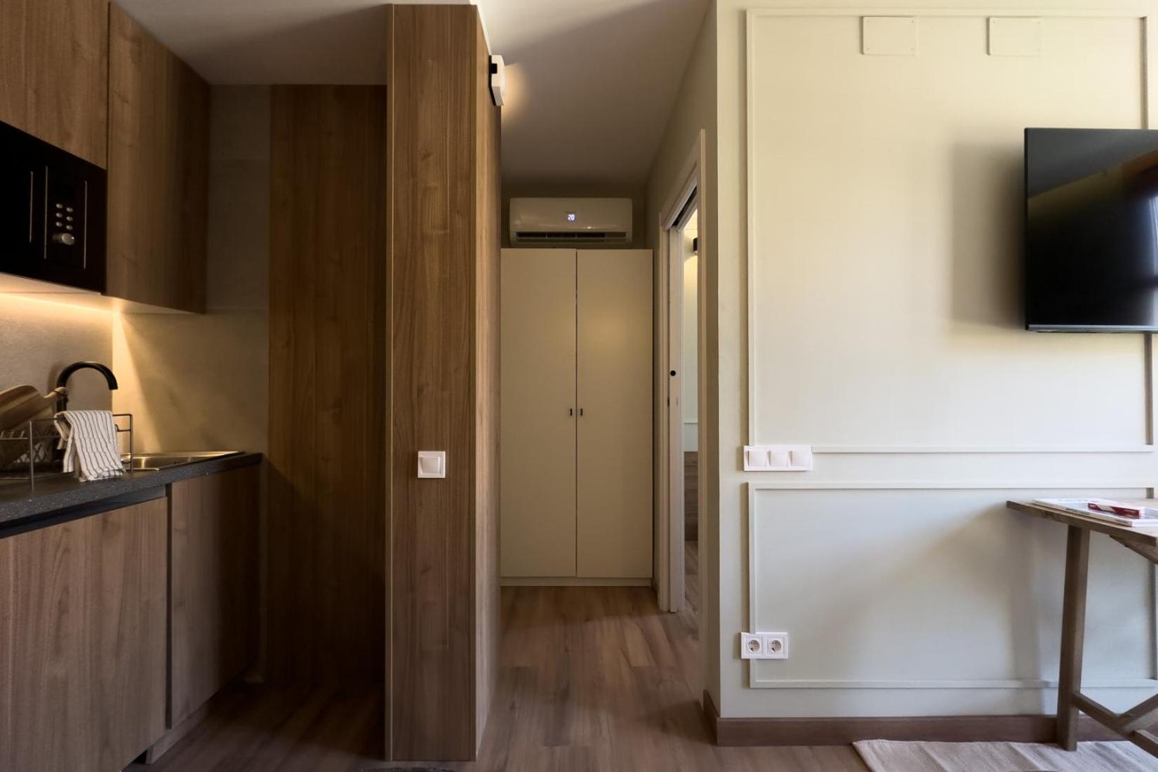 Oasis Suites Near Picasso Museum Barcelona Exterior photo