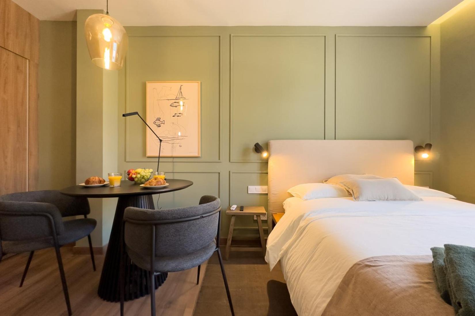 Oasis Suites Near Picasso Museum Barcelona Exterior photo