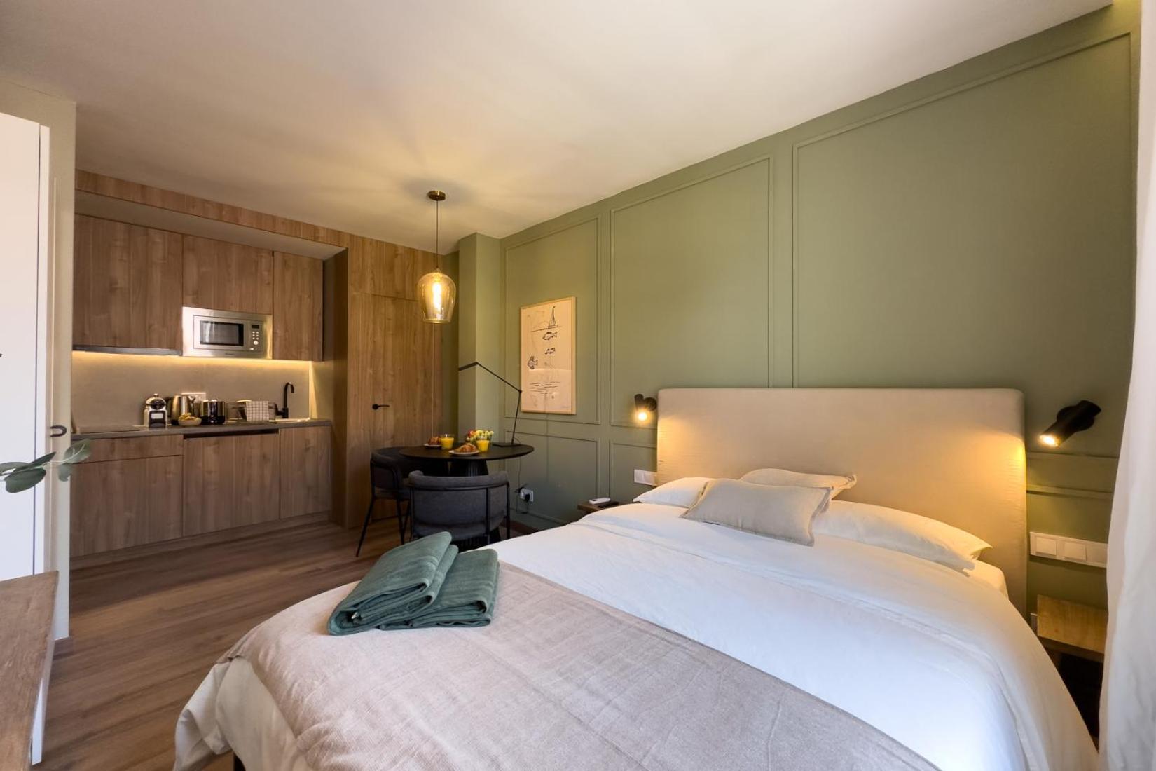 Oasis Suites Near Picasso Museum Barcelona Exterior photo