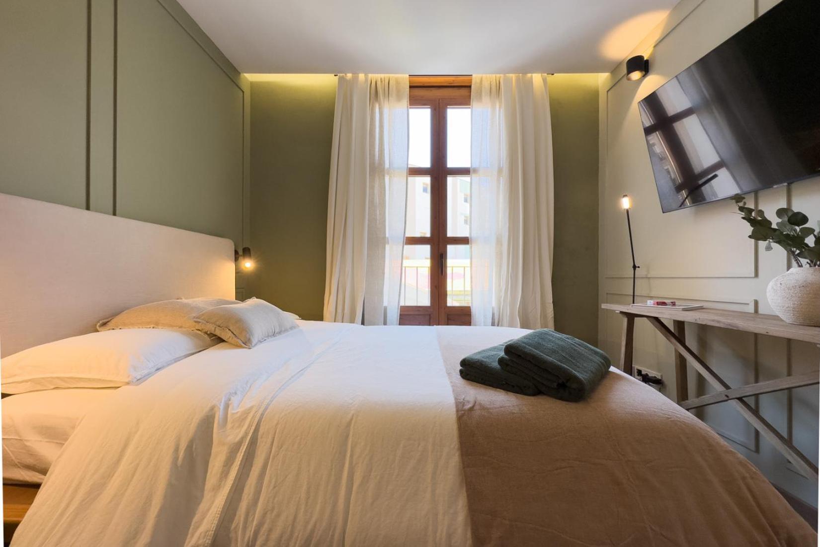 Oasis Suites Near Picasso Museum Barcelona Exterior photo