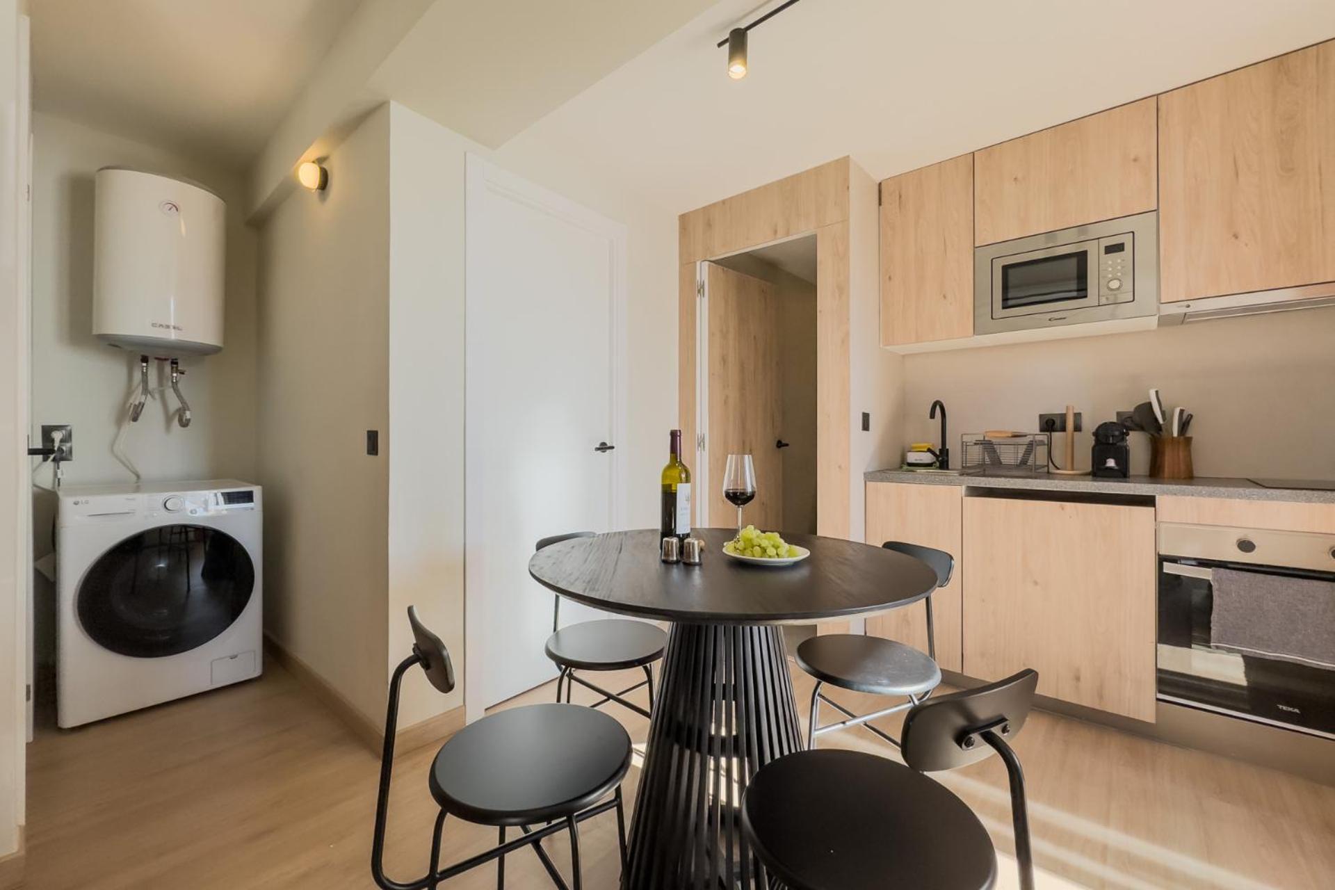 Oasis Suites Near Picasso Museum Barcelona Exterior photo